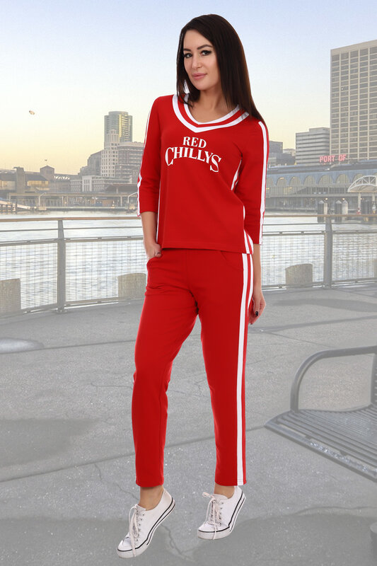 Красный костюм в спортивном стиле Натали