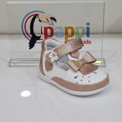 Pappikids รุ่น (019) สาว First Step Orthopedic รองเท้าหนัง