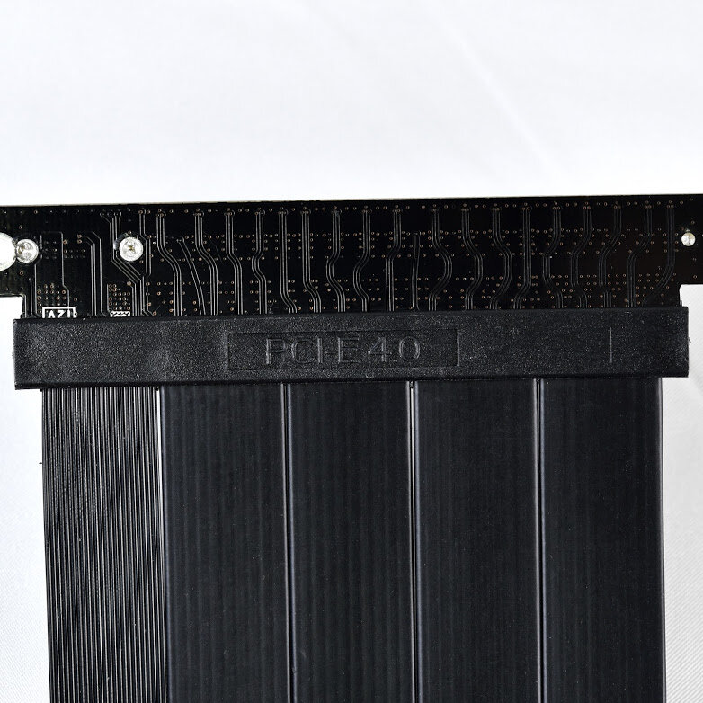 Lian-Li PCIe 4.0 X16 RISER CABLE